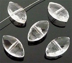 Code: D08804    --- Cristal facettes 16x9x7mm. Cristal---